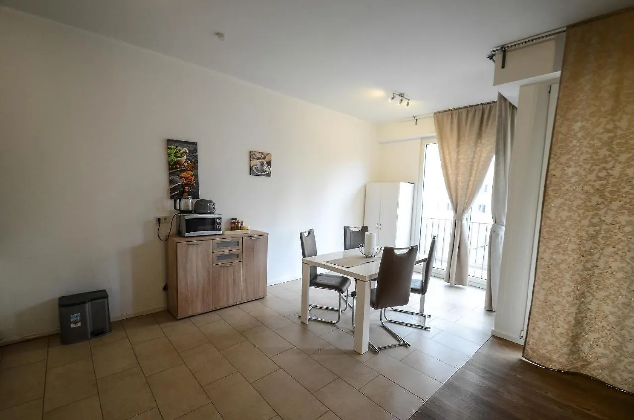 Ferienwohnung - High-Quality In The Heart Of Stuttgart 3 0*,