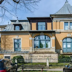 apt-waldpark.dresdenhotels.net/